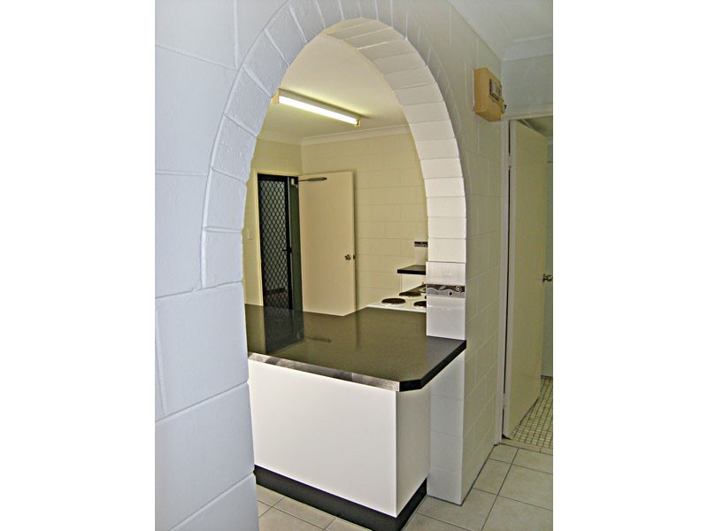 2/8 Maytown Close, Manoora QLD 4870