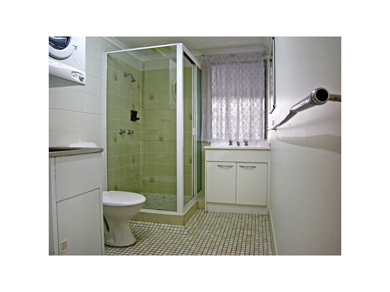 2/8 Maytown Close, Manoora QLD 4870