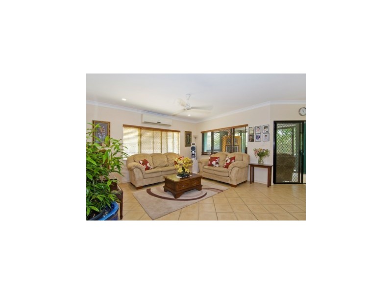 12 Surtees Close, Bentley Park QLD 4869