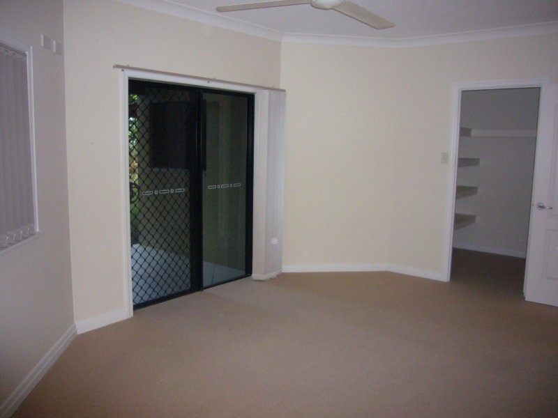 1/61-73 Sims Esplanade, Yorkeys Knob QLD 4878