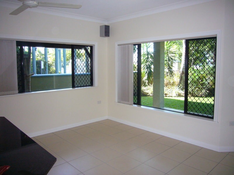 1/61-73 Sims Esplanade, Yorkeys Knob QLD 4878