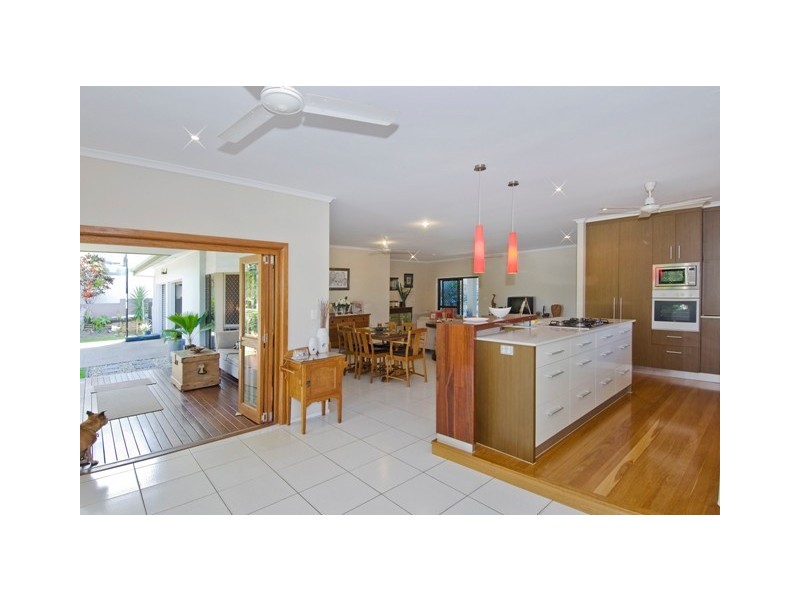 4 Kite Close, Bayview Heights QLD 4868