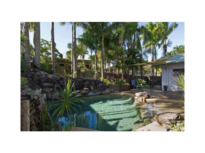 4 Kite Close, Bayview Heights QLD 4868