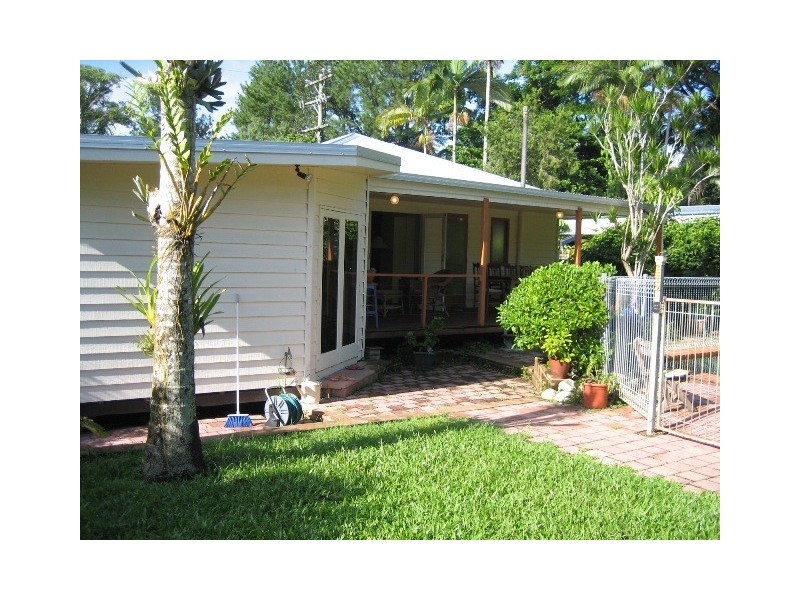 32 Murchison Street, Whitfield QLD 4870