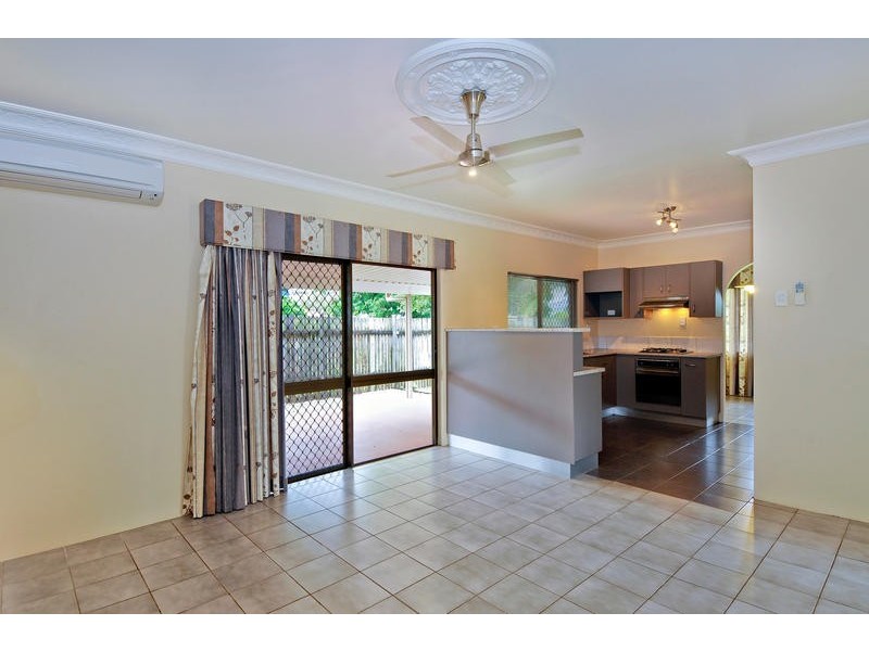 38-40 Lyndel Drive, Woree QLD 4868