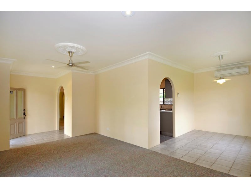 38-40 Lyndel Drive, Woree QLD 4868