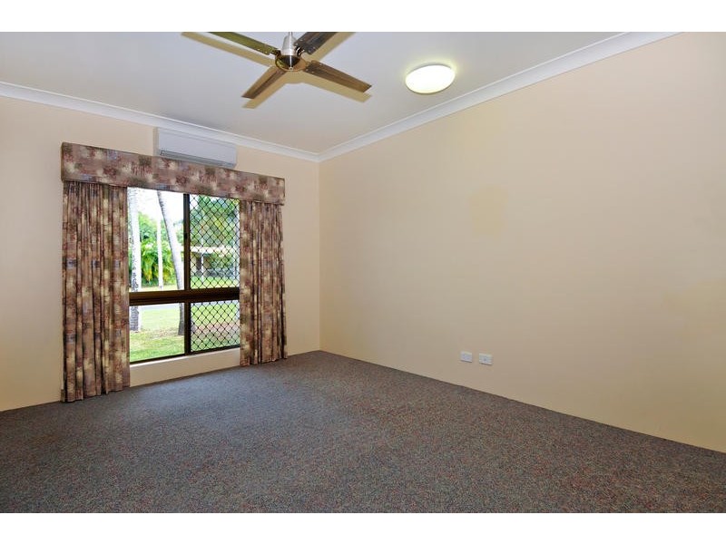 38-40 Lyndel Drive, Woree QLD 4868