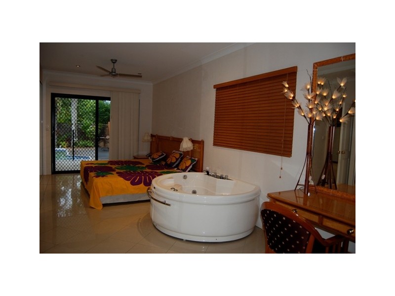 3 Morley Street, Manoora QLD 4870