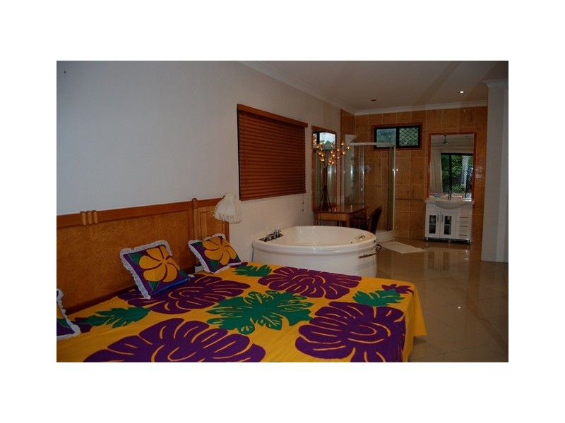 3 Morley Street, Manoora QLD 4870