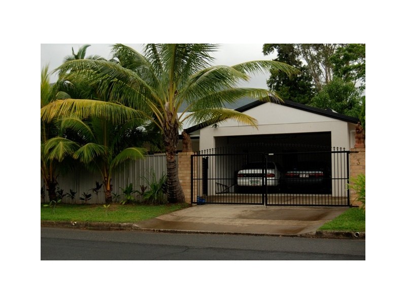 3 Morley Street, Manoora QLD 4870