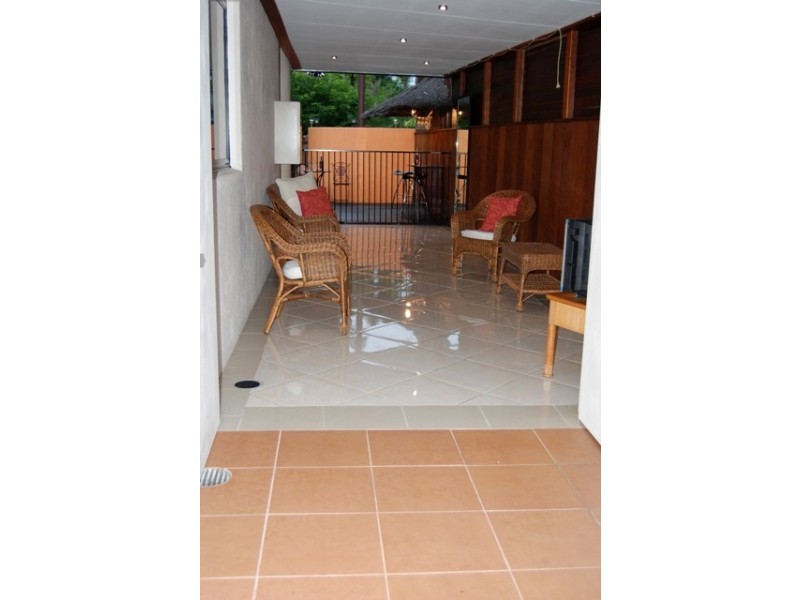 3 Morley Street, Manoora QLD 4870