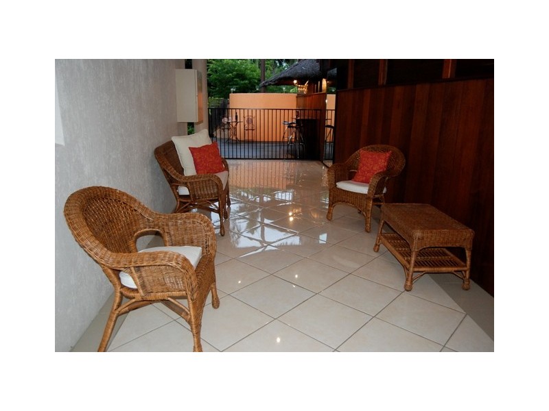 3 Morley Street, Manoora QLD 4870