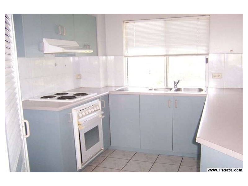 10/4 Brown Street, Woree QLD 4868