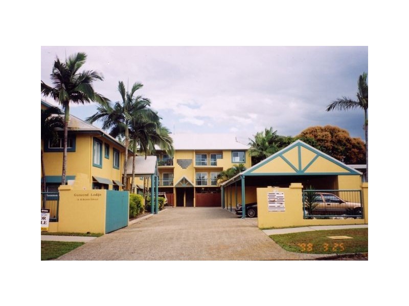 10/4 Brown Street, Woree QLD 4868