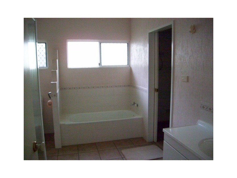 Mount Sheridan QLD 4868