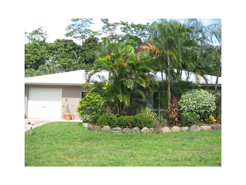 23 Dodd Court, Mooroobool QLD 4870