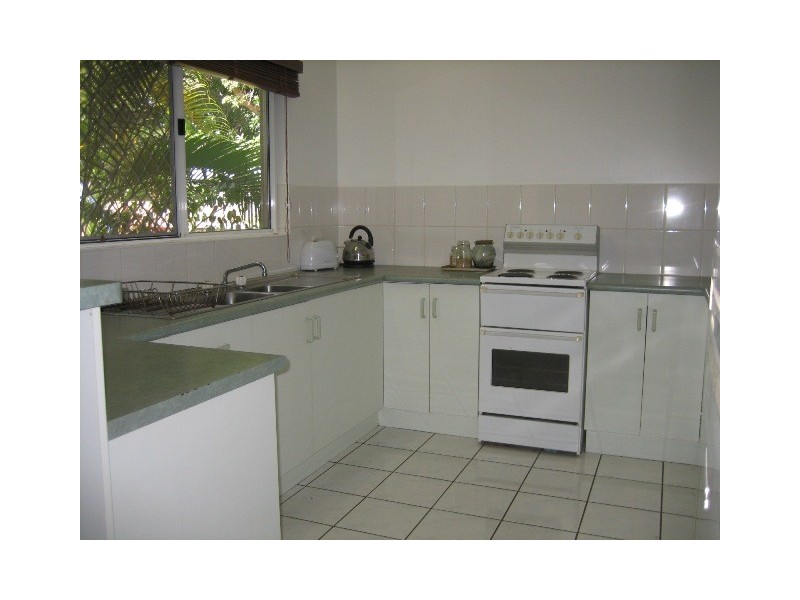 23 Dodd Court, Mooroobool QLD 4870