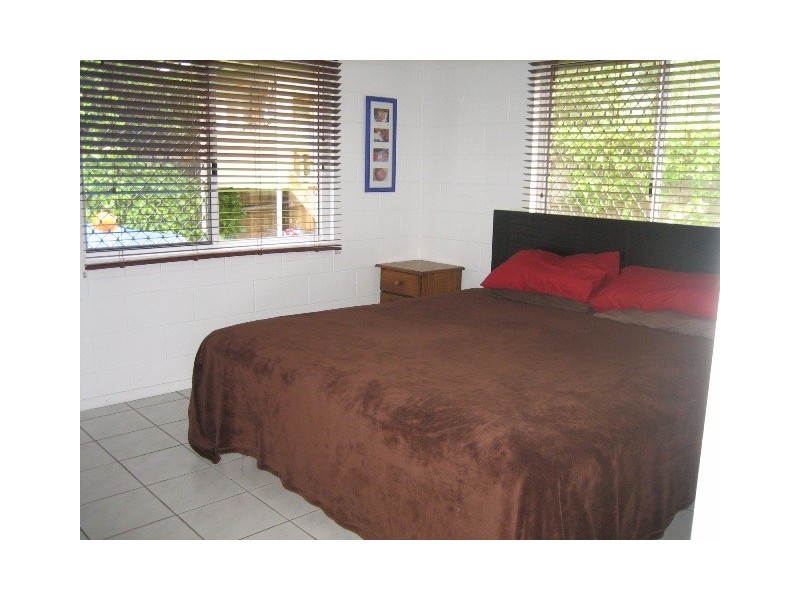 23 Dodd Court, Mooroobool QLD 4870