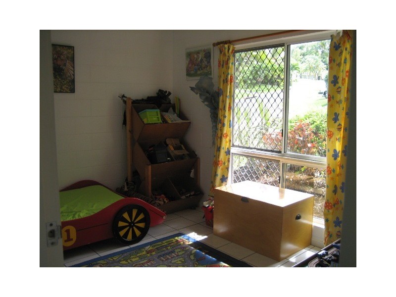 23 Dodd Court, Mooroobool QLD 4870