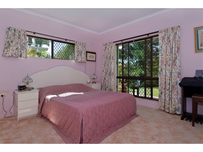 10  Fraser Close, Kanimbla QLD 4870