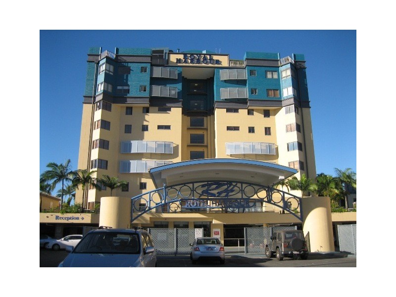 304/73 The Esplanade, Cairns QLD 4870