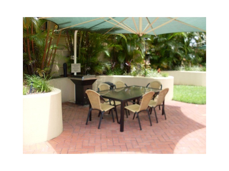 304/73 The Esplanade, Cairns QLD 4870