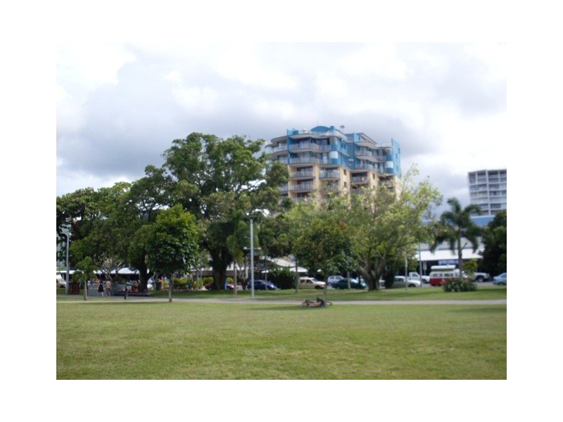 304/73 The Esplanade, Cairns QLD 4870