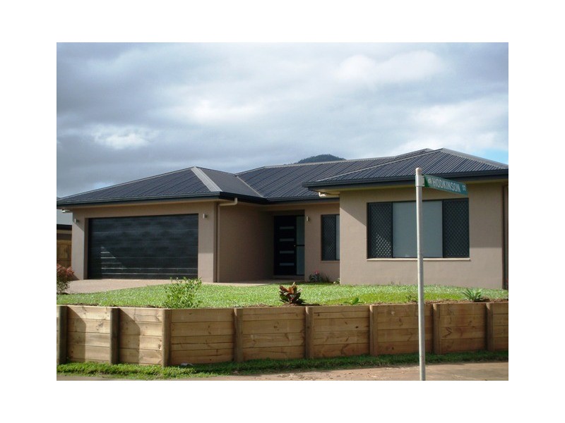 35 Larsen Road, Redlynch QLD 4870
