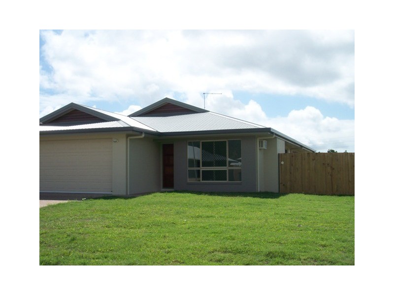60 Phoenix Street, White Rock QLD 4868