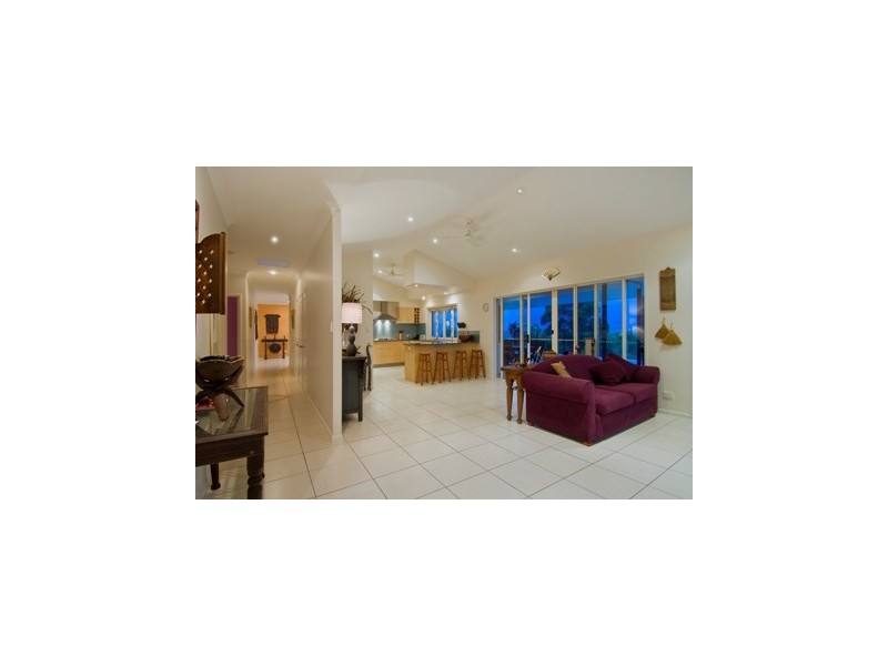 79 Currunda Close, Redlynch QLD 4870