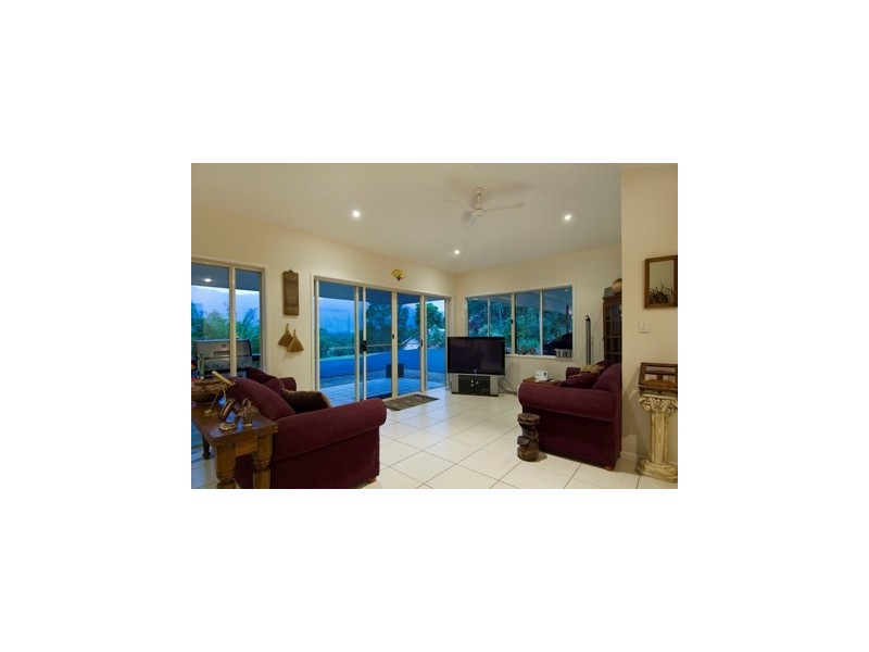 79 Currunda Close, Redlynch QLD 4870