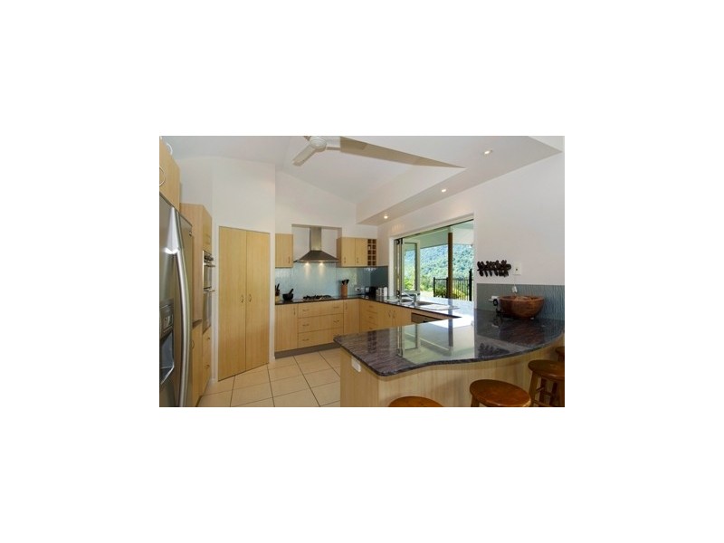 79 Currunda Close, Redlynch QLD 4870