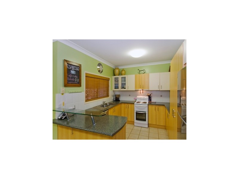 4  Mayflower Street, Mount Sheridan QLD 4868