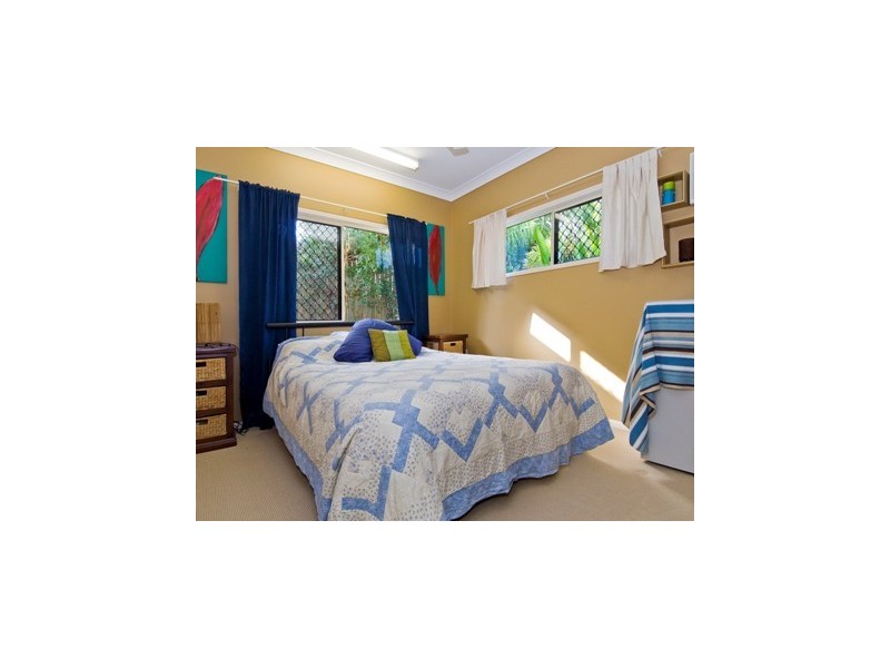 4  Mayflower Street, Mount Sheridan QLD 4868