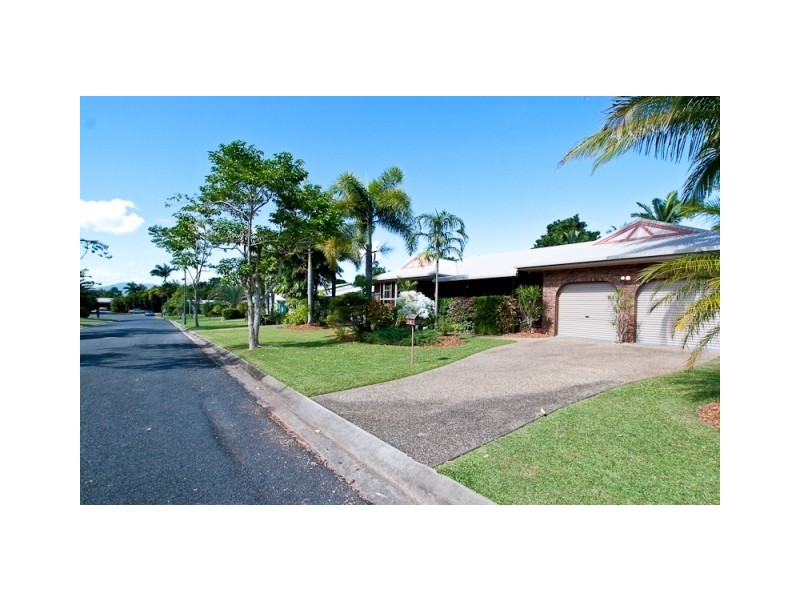4 Dugong Close, Bentley Park QLD 4869