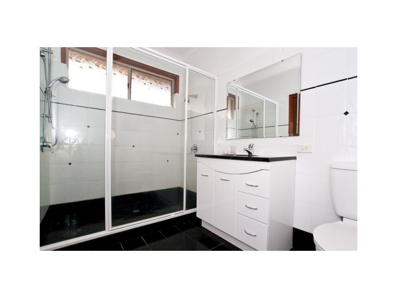 4 Dugong Close, Bentley Park QLD 4869