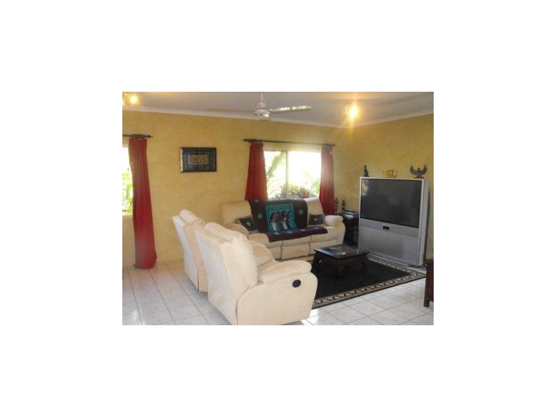 1 Neptune Court, Mount Sheridan QLD 4868