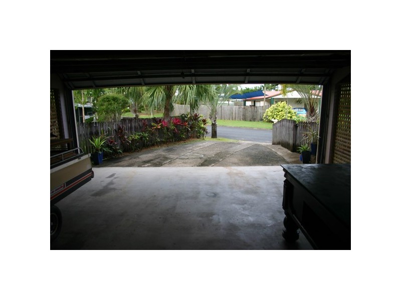 1 Neptune Court, Mount Sheridan QLD 4868