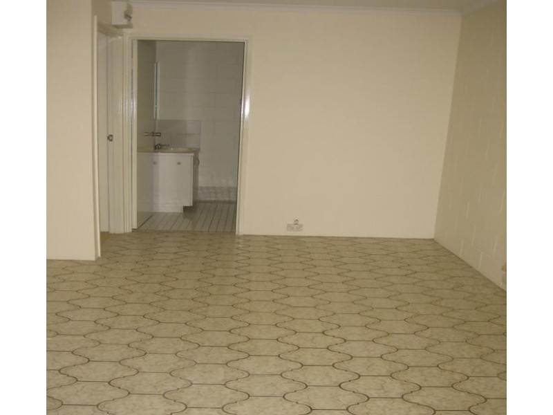 9/36-38 Old Smithfield Road, Freshwater QLD 4870