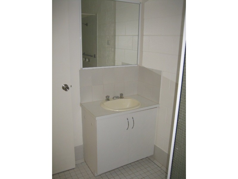 9/36-38 Old Smithfield Road, Freshwater QLD 4870