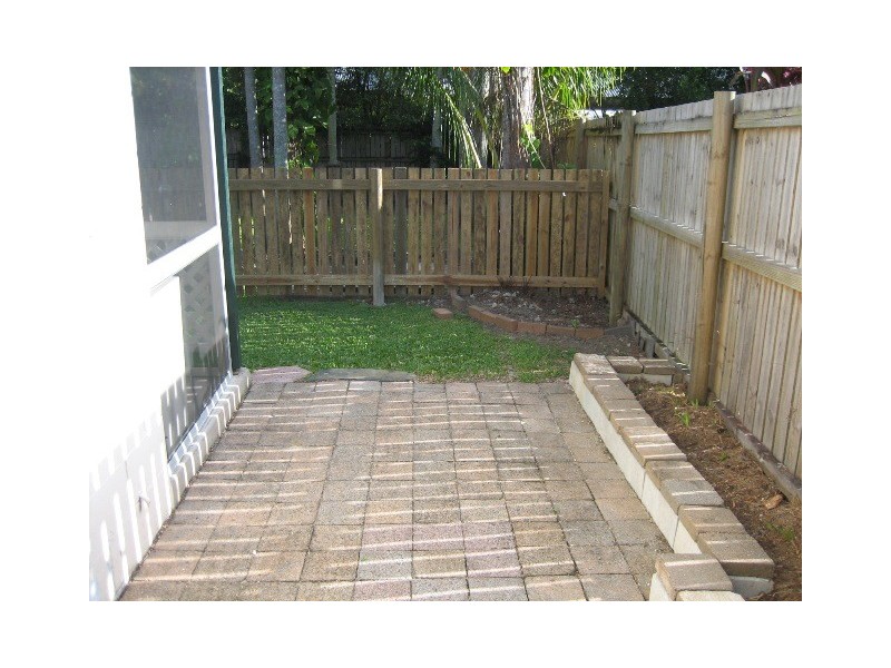 9/36-38 Old Smithfield Road, Freshwater QLD 4870