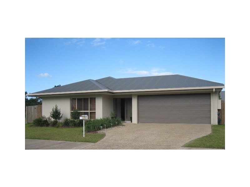 8 Cliffdale Street, Bentley Park QLD 4869