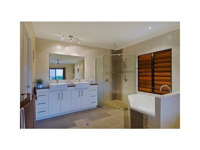 28 Goodsell Drive, Bentley Park QLD 4869