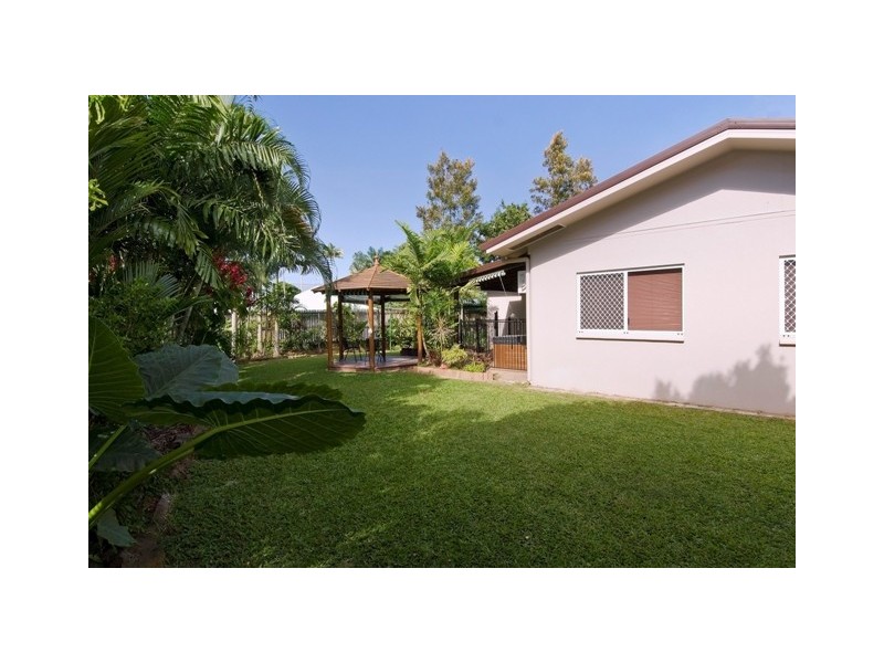 6 Tarcoola Street, Mount Sheridan QLD 4868