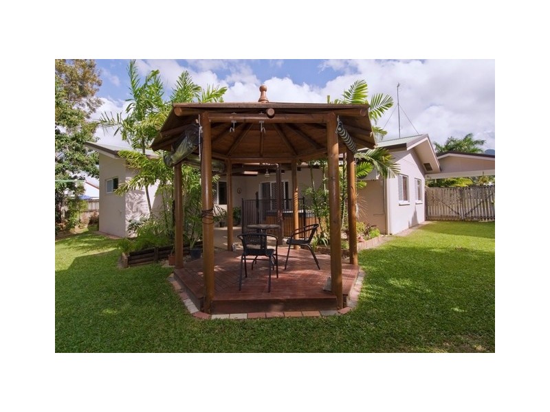 6 Tarcoola Street, Mount Sheridan QLD 4868