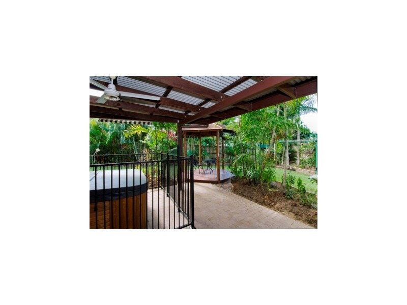 6 Tarcoola Street, Mount Sheridan QLD 4868