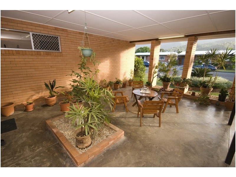 8 Mestrez Street, Earlville QLD 4870