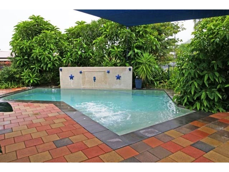 2 Jitta Close, Mount Sheridan QLD 4868