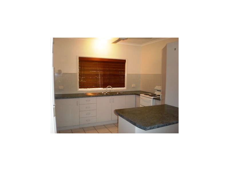 37 Mintaro Crescent, Woree QLD 4868