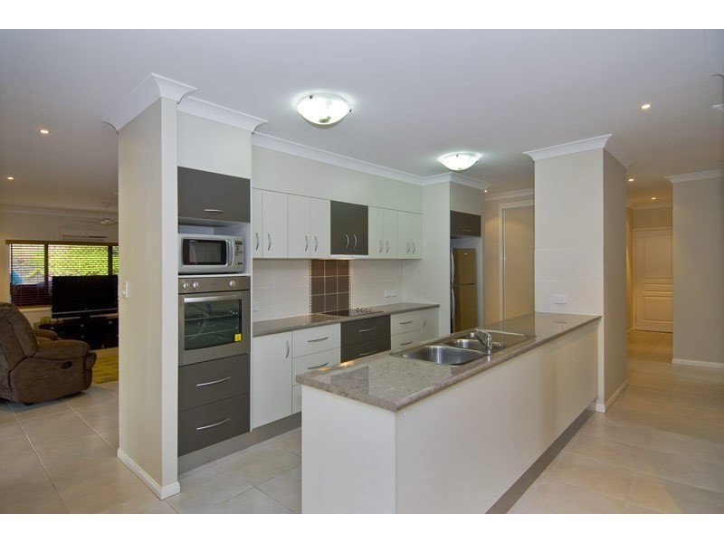 73 Fitzmaurice Drive, Bentley Park QLD 4869